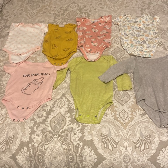 SOLD-Beautiful Baby Girl Outfits + Bonus Dress - Picture 10 of 10